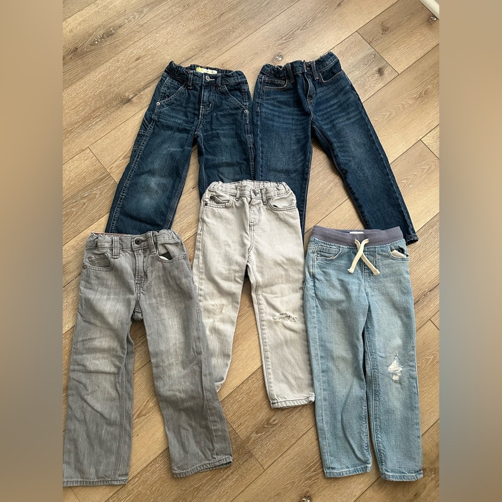 4t Jean bundle. 5 pairs